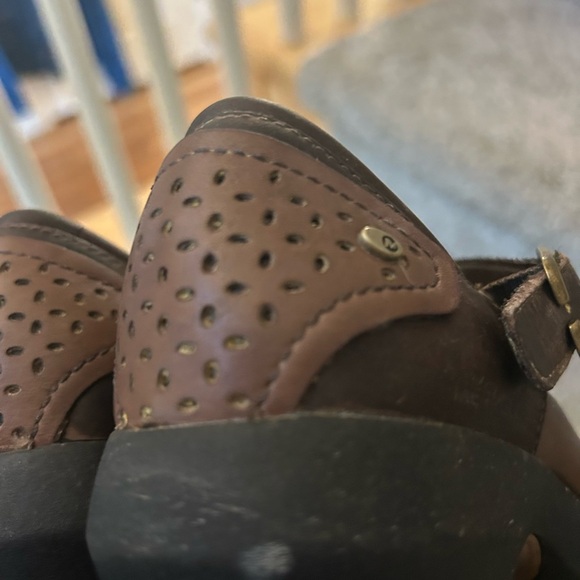 Merrell Luxe Mary Jane. Coffee. Gold Studded. Darker leather. Granola girl. Sz6 - Picture 11 of 16